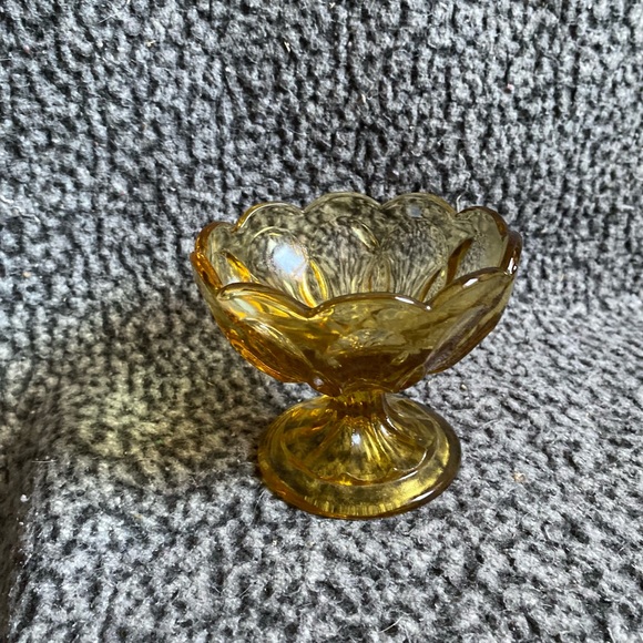 Vintage Amber Candy Dish - Picture 11 of 13